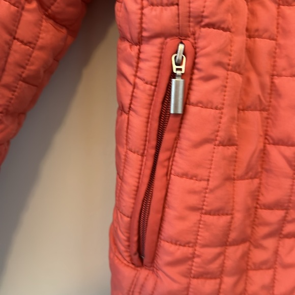LIKE NEW - orange jacket with zippered pockets - Picture 2 of 4